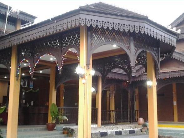 Green Village Pasir Salak Eco River Resort Kampung Gajah  外观 照片