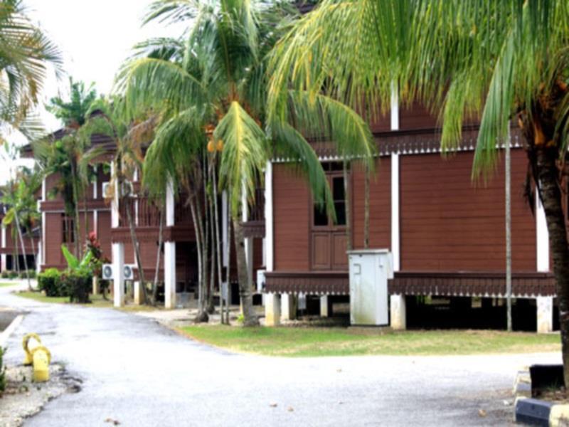 Green Village Pasir Salak Eco River Resort Kampung Gajah  外观 照片